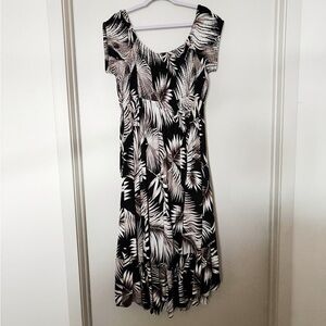 Torrid Black and White Tropical Maxi Dress